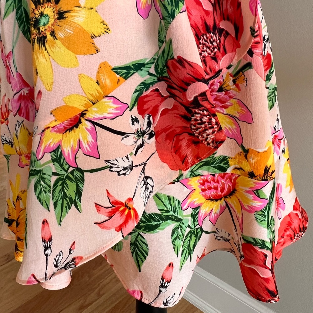 Flora Express Mini Dress with Wrap top in Floral - Picture 4 of 5